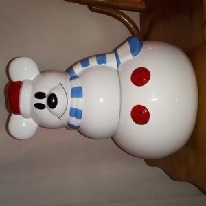 *Rare*Disney Ceramic Mickey Mouse Snowman Cookie Jar. Excellent condition.
